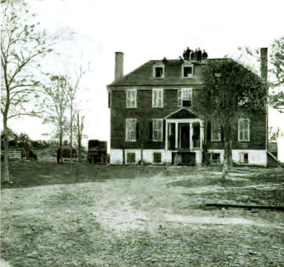 A lookout on the roof of Farenholt's House, Yorktown