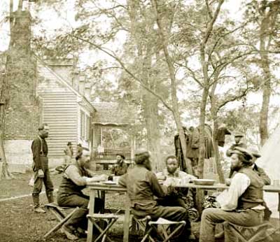 Secret Service men at Follen's House, near Cumberland landing